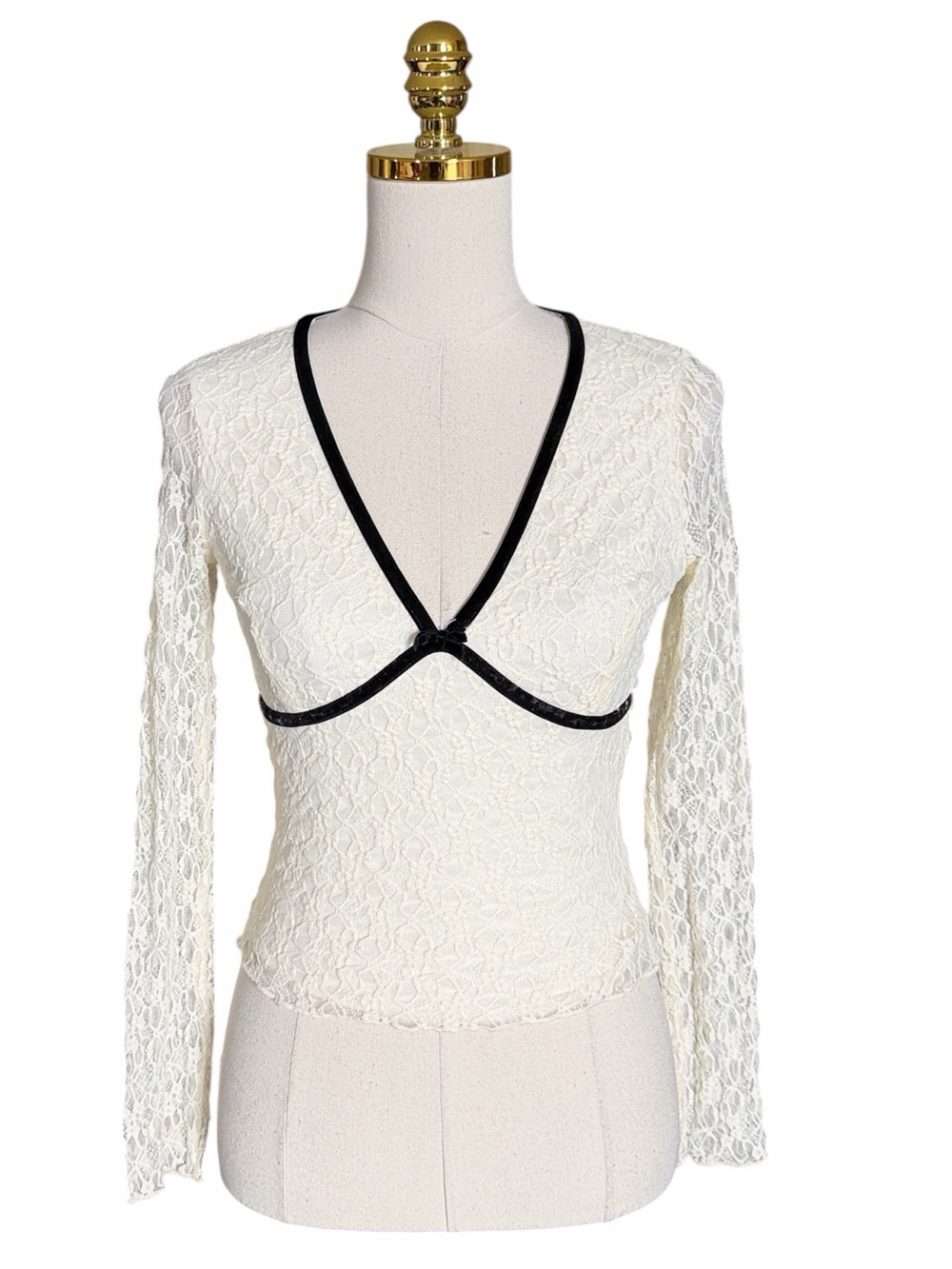 Thirty/Thirty LA Lace Long Sleeve Top Cream Black Contrast Trim Bow Coquette S